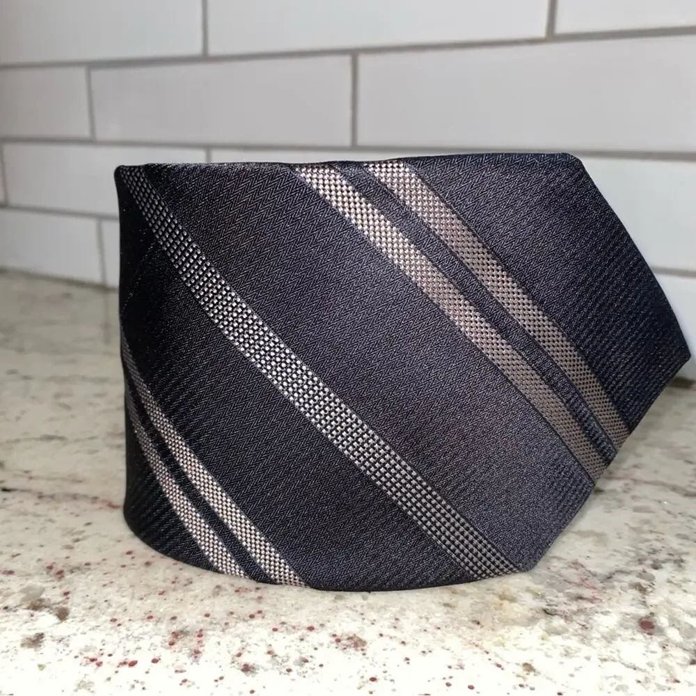 Giorgio Armani Men’s Silk Designer Tie Black Gray Tan Diagonal Stripe EUC